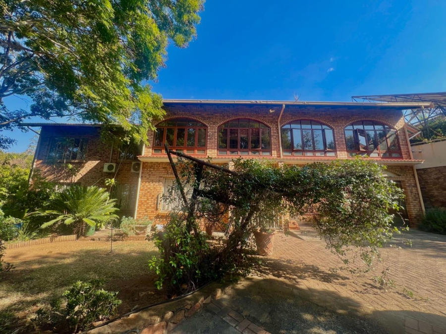 5 Bedroom Property for Sale in Protea Park North West